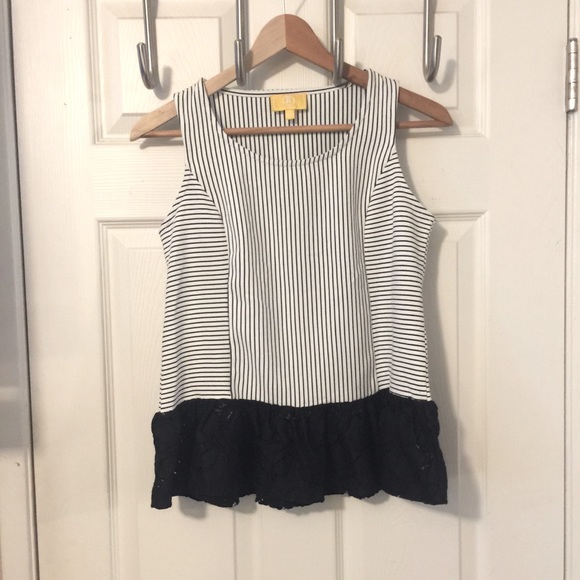 Liz Lange Striped Lace Peplum Sleeveless Stretchy Top Sz S - Picture 1 of 5